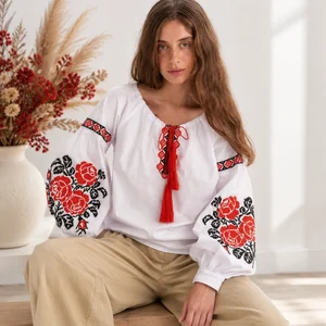 Жіноча вишиванка "Марія"